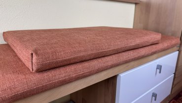 Preview: Bankauflage Gliese auf Bank