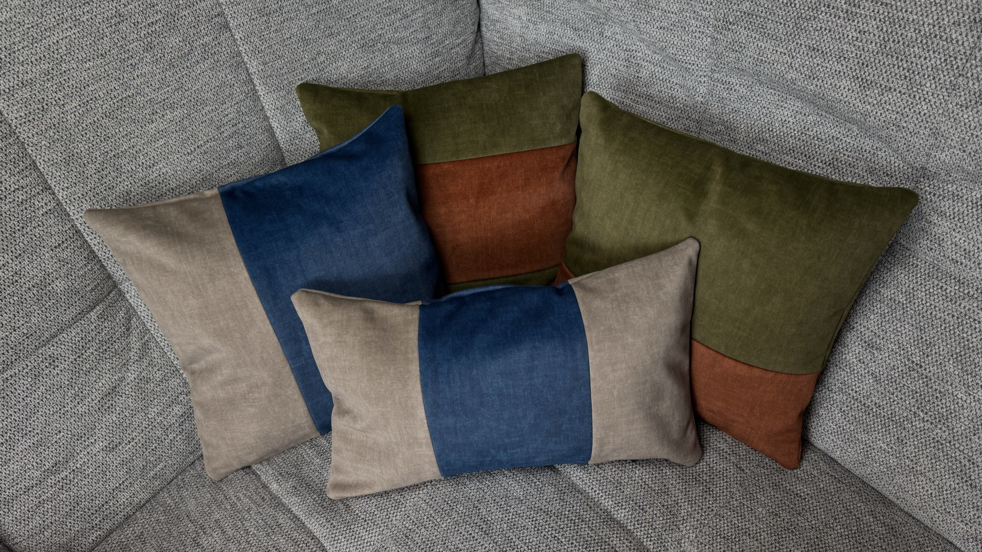 Dekokissen Sari zweifarbig auf Couch