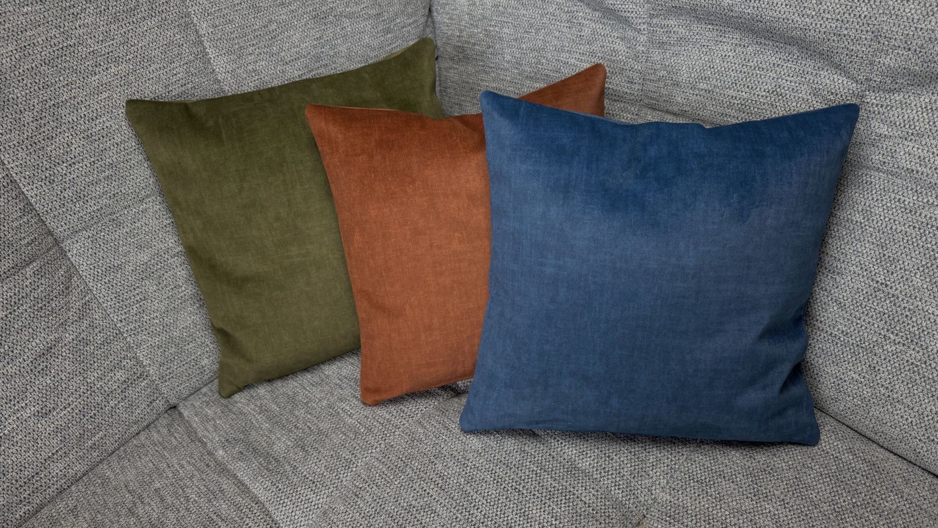 Dekokissen Sari auf Couch